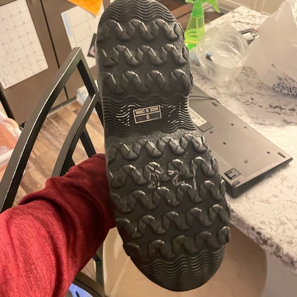 Red Wings all rubber over the shoe boots. In great shape. Size 9 men’s - Picture 2 of 3